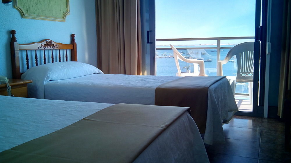 סנטיאגו דה לה ריברה Hotel Ribera מראה חיצוני תמונה