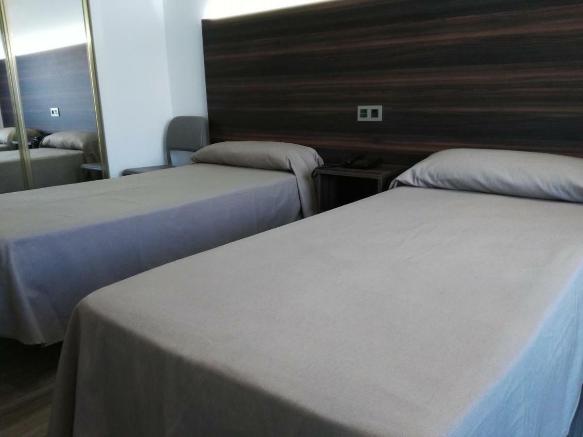 סנטיאגו דה לה ריברה Hotel Ribera מראה חיצוני תמונה